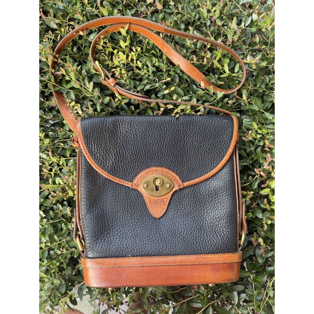 Vintage Dooney & Bourke Calvary Spectator Crossbody Bag Pebbled Leather Black